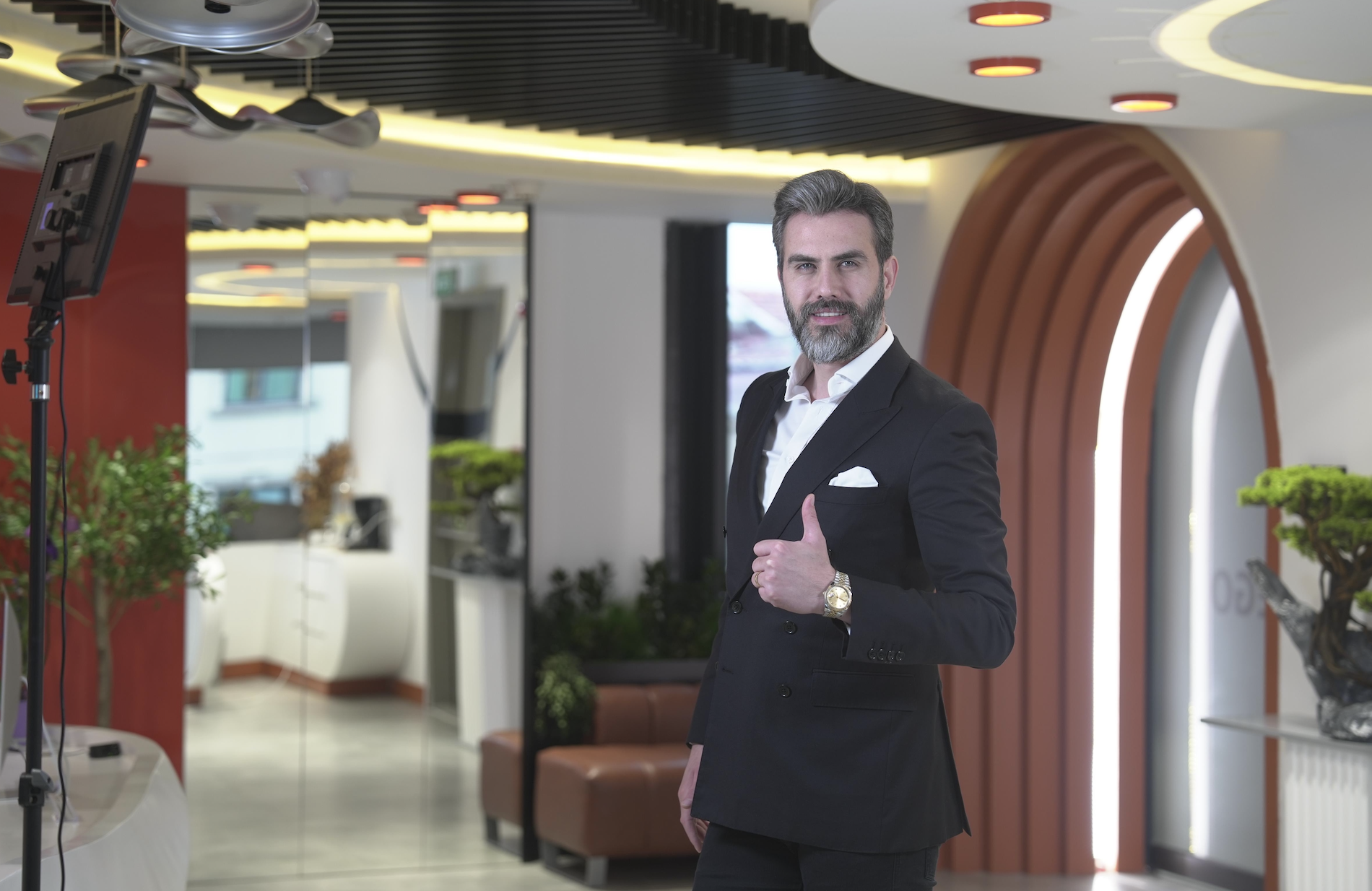 Clinic EGO, diş sağlığı alanındaki olağanüstü performansını uluslararası alanda bir kez daha taçlandırarak